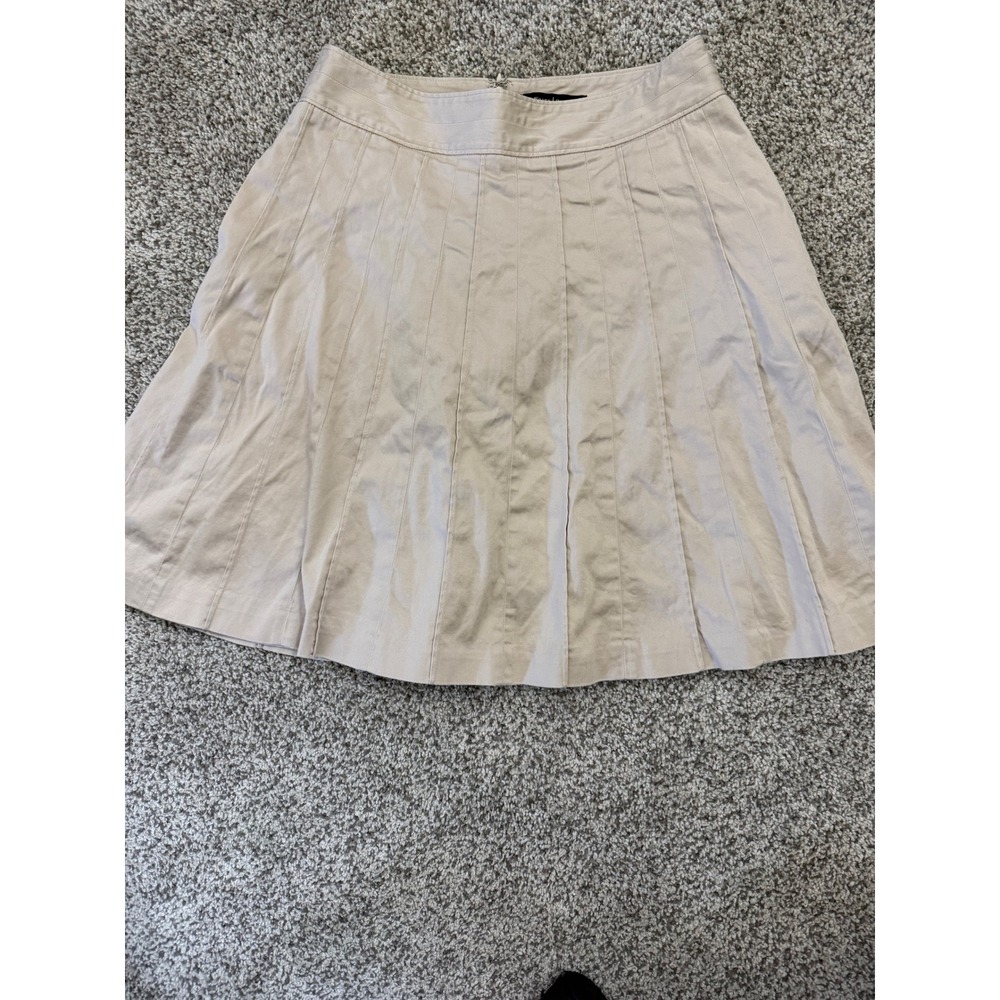 White House Black Market Khaki Pleated Mini Skirt Size 4 Pockets preppy granola